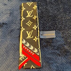 Louis Vuitton Black and Red Twilly